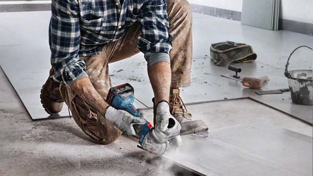 Bosch angle grinder GWS18V-7 125mm solo