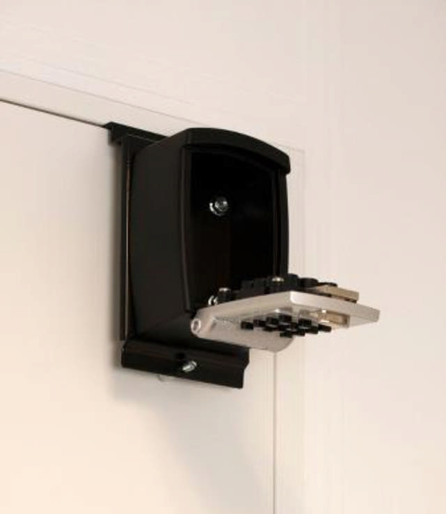 Siso door fitting for key box